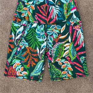 Lilly Pulitzer Women's Luxletic 8” Bike Shorts - Sunshine Jungle Sz XL LIKE NEW